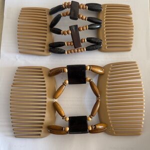 Set of 2 hair combs with wood trim